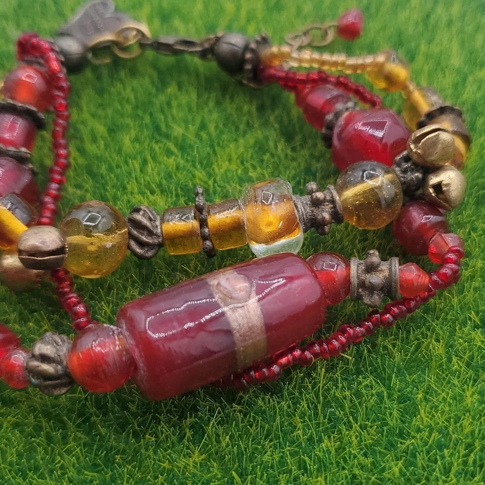City Gypsies Elegant Red and Gold Beaded Bracelet‎ B3025